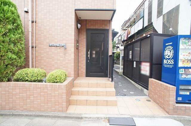 ��ʌ�����s�؂S���ڂ̃}���V�����̃G���g�����X