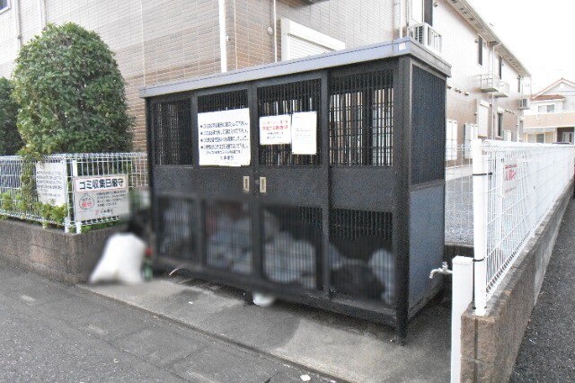 ��ʌ��k�����S�ɓޒ��w���S���ڂ̃A�p�[�g�̂��̑�