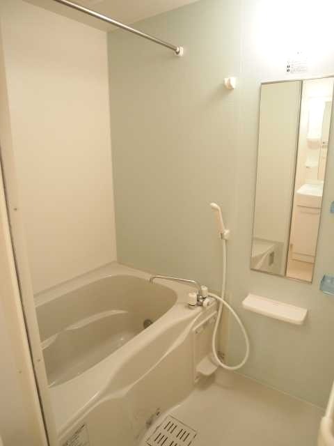 ��ʌ��k�����S�ɓޒ��w���Q���ڂ̃}���V�����̃o�X