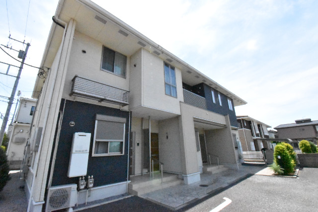 ��ʌ��������܎s�΋�厚�����̃A�p�[�g�̌����O��