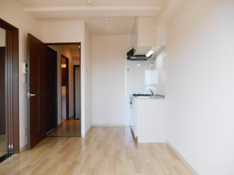 ��ʌ��������܎s�k��{�����R���ڂ̃}���V�����̋��ԁE���r���O