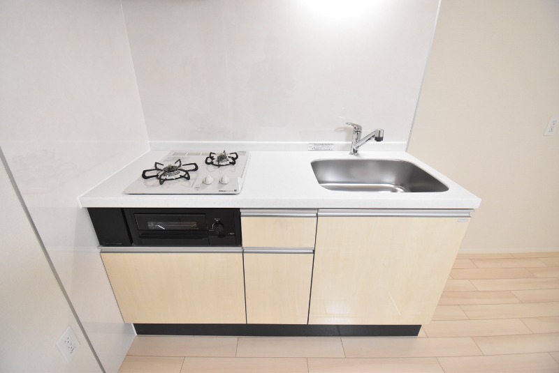 ��ʌ�����s�厚���s�̍��݂̃A�p�[�g�̃L�b�`��