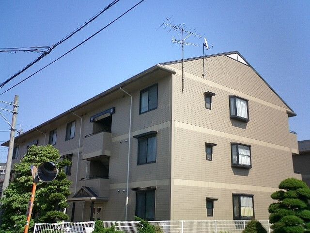 ��ʌ��������܎s�k����i���R����63-1�̃A�p�[�g�̌����O��