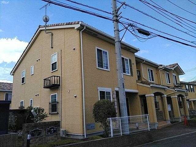 ��ʌ������s�V�P���̃A�p�[�g�̌����O��