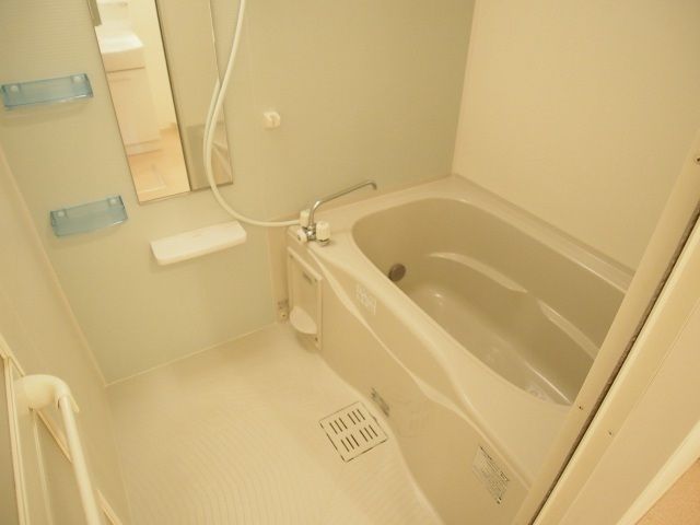 ��ʌ��������܎s���搼��{�R���ڂ̃A�p�[�g�̃o�X