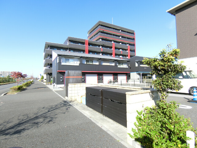 ��ʌ��z�J�s���C�N�^�E���U���ڂ̃A�p�[�g�̂��̑�