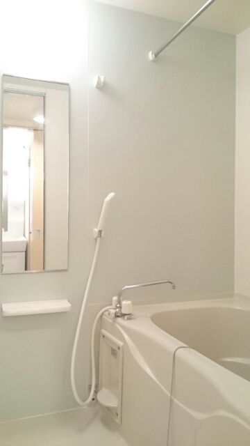 ��ʌ�����s���R�S���ڂ̃A�p�[�g�̃o�X