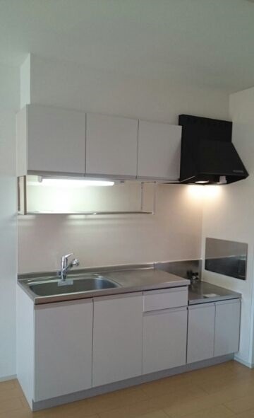 ��ʌ�����s���R�S���ڂ̃A�p�[�g�̃L�b�`��