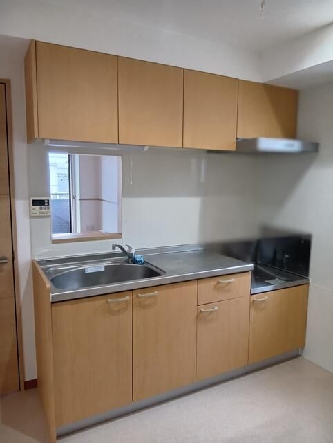 ��ʌ������s���Q���ڂ̃}���V�����̃L�b�`��