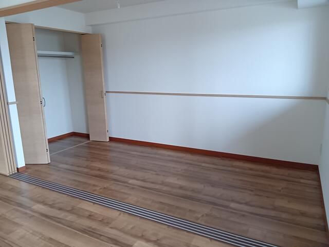 ��ʌ������s���Q���ڂ̃}���V�����̂��̑������E�X�y�[�X