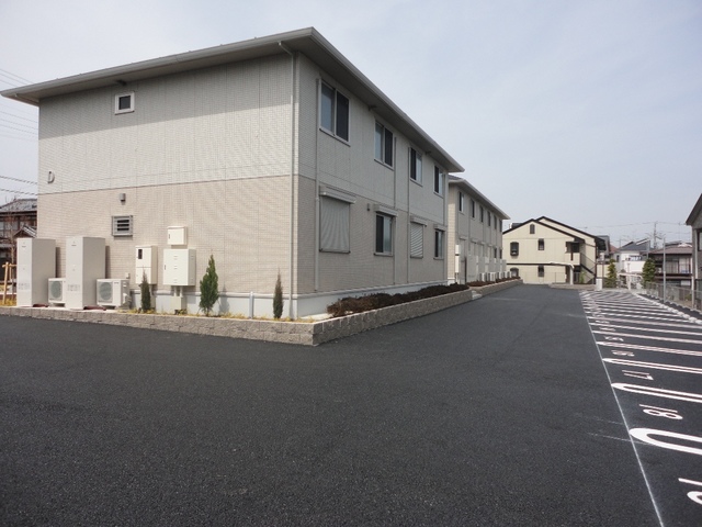 ��ʌ��������܎s�Y�a��؍�S���ڂ̃A�p�[�g�̒��ԏ�