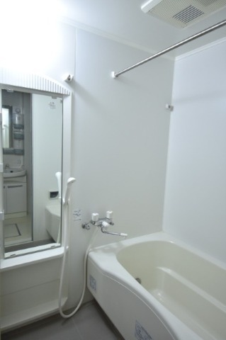 ��ʌ��������܎s�k��{�����̃A�p�[�g�̃o�X