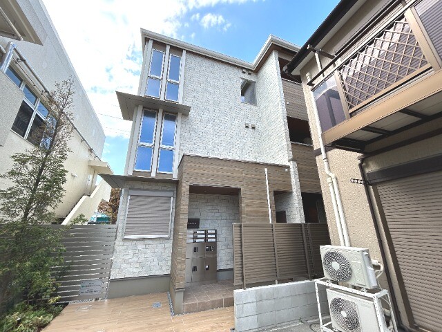 ��ʌ��������܎s������㗎���U���ڂ̃A�p�[�g�̌����O��