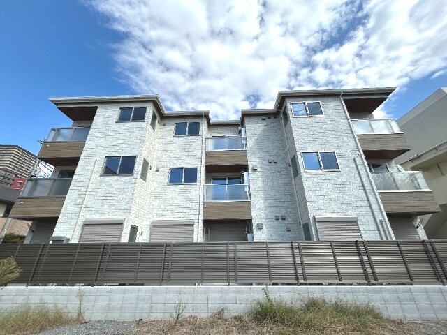 ��ʌ��������܎s������㗎���U���ڂ̃A�p�[�g�̌����O��