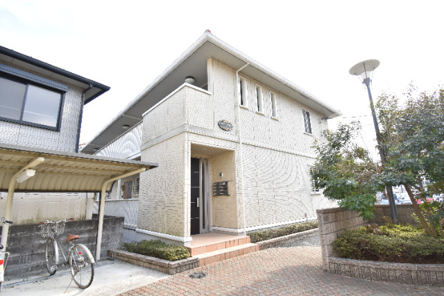 ��ʌ��������܎s�k��{�����̃A�p�[�g�̃G���g�����X