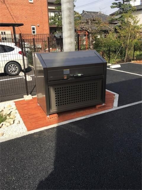 ��ʌ�����s�؂S���ڂ̃A�p�[�g�̂��̑�