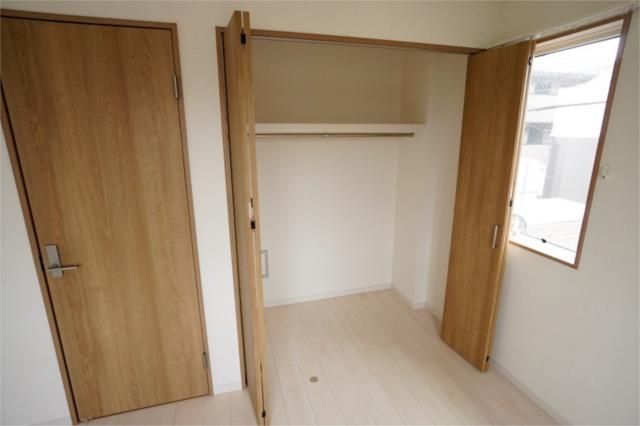 ��ʌ�����s�؂S���ڂ̃A�p�[�g�̎��[