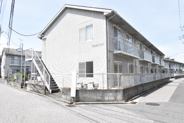 ��ʌ��������܎s�΋�厚���1601-1�̃A�p�[�g�̌����O��