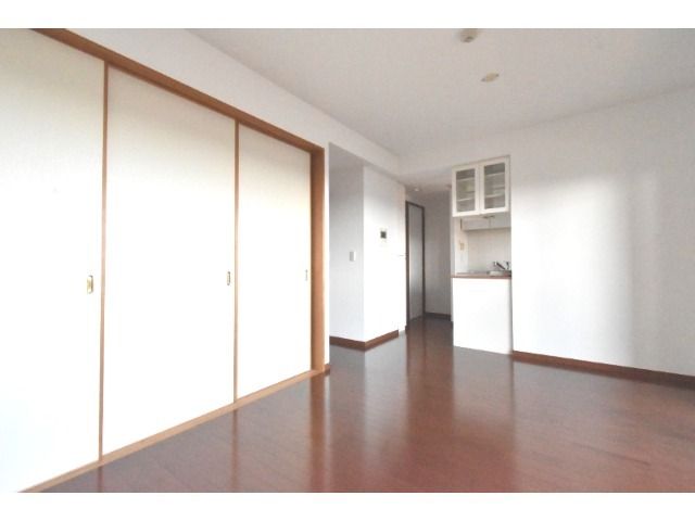 ��ʌ������s�����U���ڂ̃}���V�����̋��ԁE���r���O