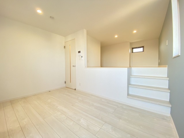 ��ʌ�����s�厚���s�̃A�p�[�g�̋��ԁE���r���O