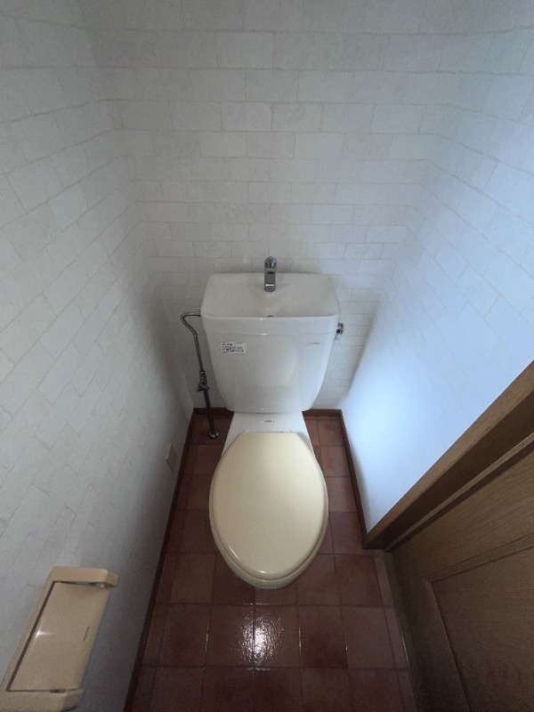 ��ʌ��k�����S�ɓޒ����R���ڂ̃A�p�[�g�̃g�C��