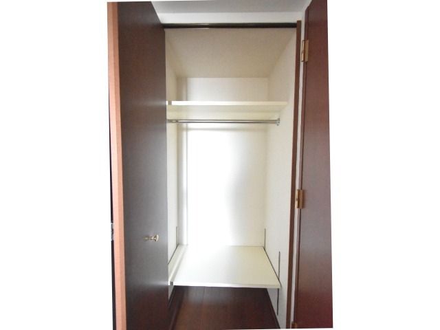 ��ʌ������s�����U���ڂ̃}���V�����̎��[