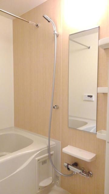 ��ʌ��@�c�s���V�h�T���ڂ̃A�p�[�g�̃o�X