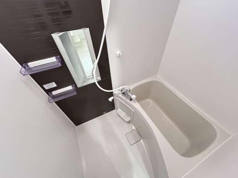 ��ʌ��������܎s��{��V�����Q���ڂ̃A�p�[�g�̃o�X