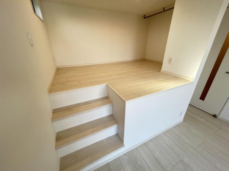 ��ʌ��������܎s��{��V�����Q���ڂ̃A�p�[�g�̂��̑������E�X�y�[�X