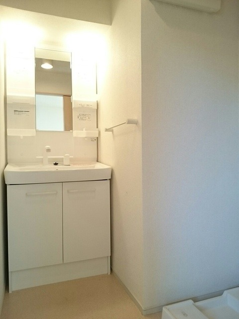 ��ʌ������s���v��̃A�p�[�g�̐��ʏ�