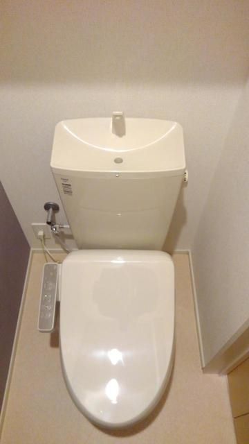 ��ʌ��@�c�s���V�h�T���ڂ̃A�p�[�g�̃g�C��