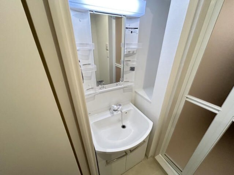 ��ʌ��������܎s��{��V�����Q���ڂ̃A�p�[�g�̐��ʏ�