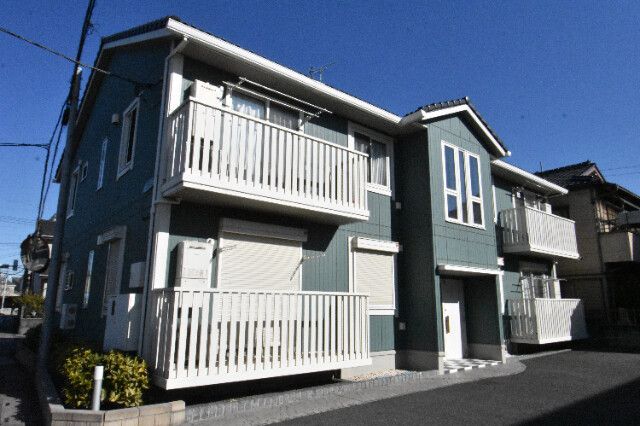 ��ʌ������s������2-7�̃A�p�[�g�̌����O��