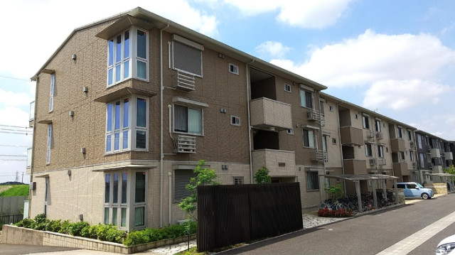 ��ʌ��z�J�s���C�N�^�E���U����35-6�̃A�p�[�g�̌����O��