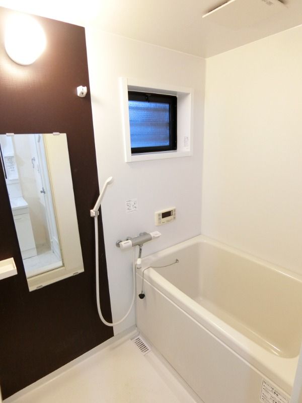 ��ʌ��������܎s�����擌��{�Q���ڂ̃A�p�[�g�̃o�X