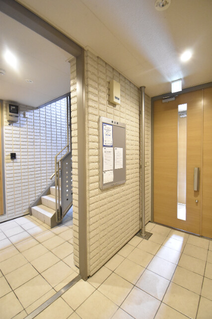 ��ʌ��������܎s��{����ؒ��Q���ڂ̃}���V�����̃G���g�����X