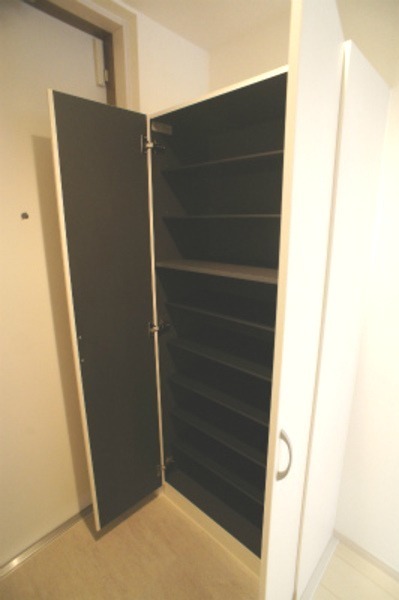 ��ʌ�����s�����R���ڂ̃}���V�����̂��̑��ݔ�