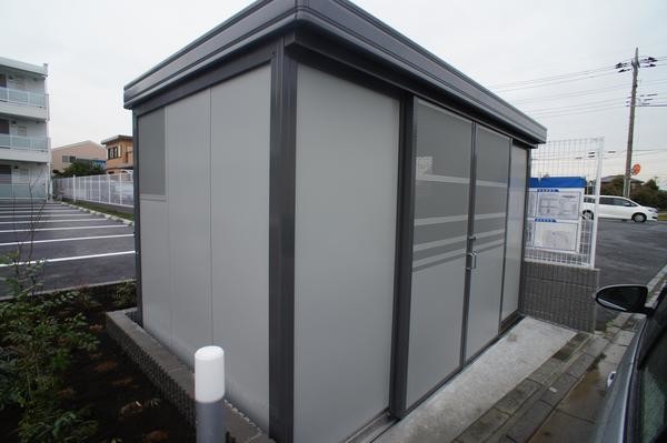 ��ʌ�����s�����R���ڂ̃}���V�����̂��̑�