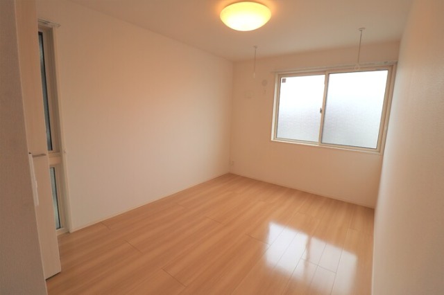 ��ʌ��z�J�s���C�N�^�E���U���ڂ̃A�p�[�g�̂��̑������E�X�y�[�X