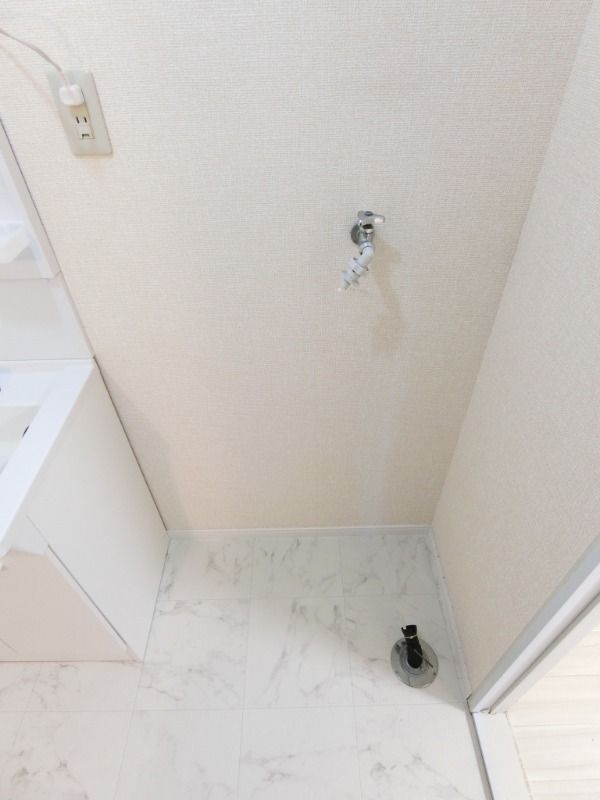 ��ʌ��������܎s�����擌��{�Q���ڂ̃A�p�[�g�̂��̑�