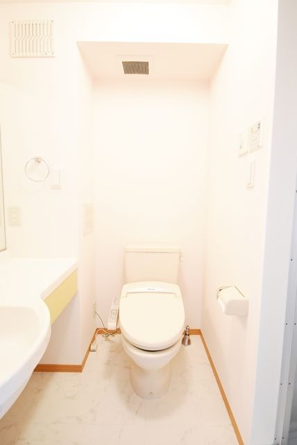 ��ʌ��������܎s��{��k�ܒ��Q���ڂ̃A�p�[�g�̃g�C��