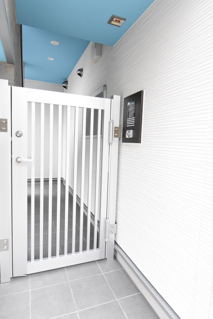 ��ʌ��������܎s�k��听���S���ڂ̃A�p�[�g�̃G���g�����X