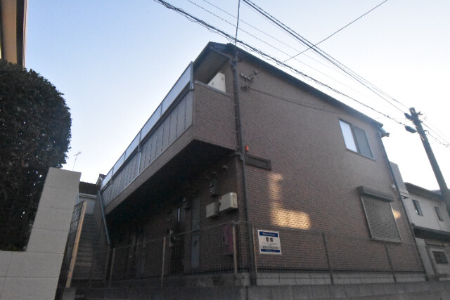 ��ʌ��������܎s�Y�a��{���T���ڂ̃A�p�[�g�̌����O��