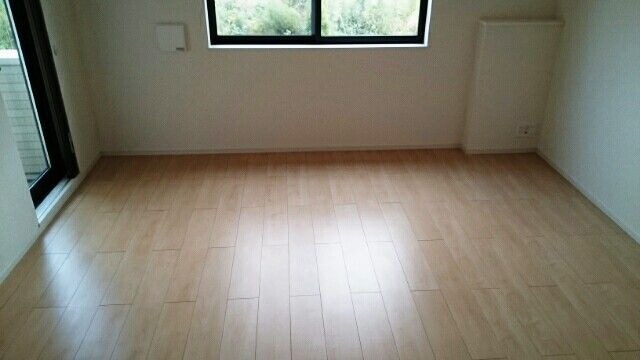 ��ʌ��������܎s����厚�w��̃A�p�[�g�̋��ԁE���r���O