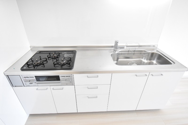 ��ʌ�����s�k����Q���ڂ̃}���V�����̃L�b�`��