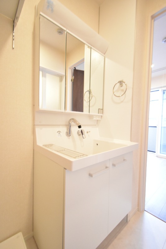 ��ʌ��������܎s�k�擌�听���P���ڂ̃A�p�[�g�̐��ʏ�