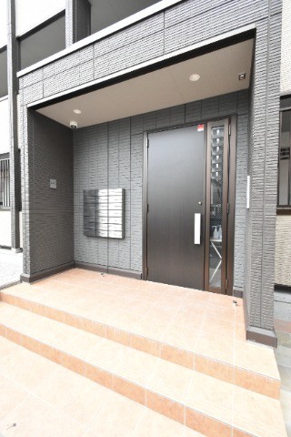 ��ʌ��������܎s�k�擌�听���P���ڂ̃A�p�[�g�̃G���g�����X