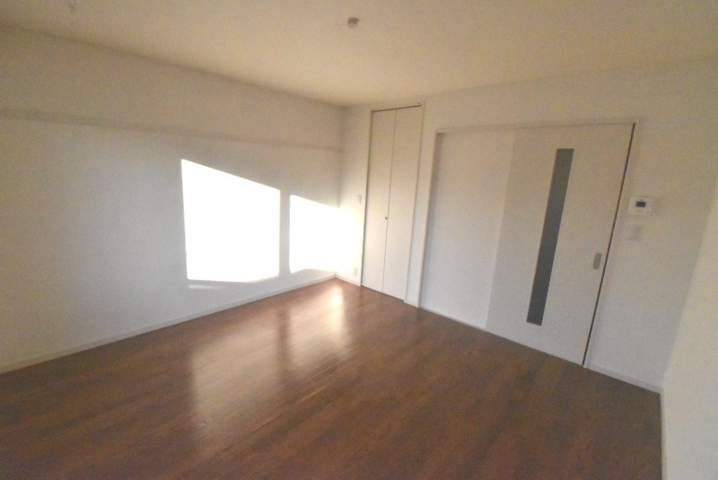 ��ʌ��������܎s�Y�a��{���T���ڂ̃A�p�[�g�̂��̑������E�X�y�[�X