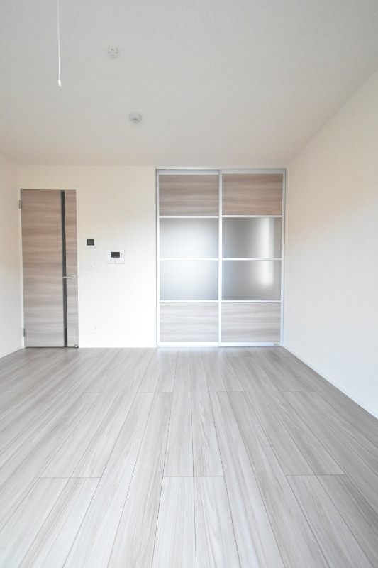 ��ʌ��������܎s����厚�w��̃A�p�[�g�̋��ԁE���r���O