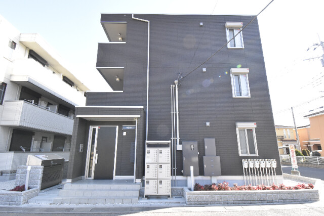 ��ʌ��������܎s����厚�w��̃A�p�[�g�̌����O��